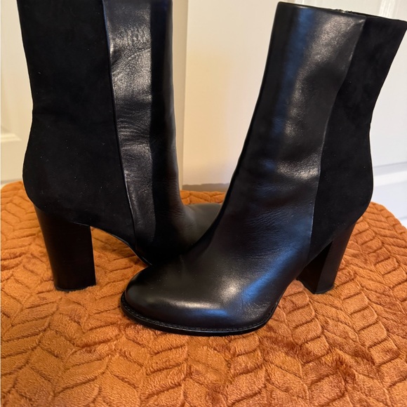Sam Edelman Shoes - Sam Edelman Reyes Women Black Leather and suede Block Heel Bootie
